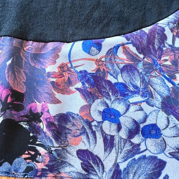 Anthropologie Meadow Rue Top Size Small Floral Knit Mixed Media Black Blue Coral - Picture 9 of 13